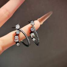 1 Piece Of Fashionable European And American Personalized High Carbon Water Drop Earrings Zirconia Special-Shaped Earrings Dark Earrings Crystal Retro Design Diamond Niche Earrings