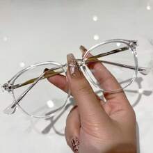 1 副优雅变色眼镜 - 精致的 INS 风格，适合户外旅行和高尔夫 | 适合所有脸型 | 永不过时的女士时尚配饰