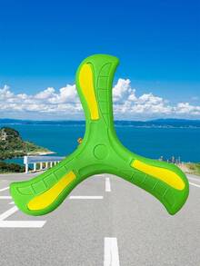 Juguete de dardos de actividad al aire libre de material EVA suave en forma de bumerán, no lastima a las personas