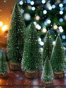 Un set de mini brazi de Crăciun verzi, pini artificiali înghețați, cu baze din lemn, potriviți pentru decorațiuni de Crăciun pentru birou, ideali pentru case, birouri, ținuturi de iarnă, sărbători, petreceri, meșteșuguri DIY, perfecți pentru petreceri de Crăciun și decorațiuni interioare.