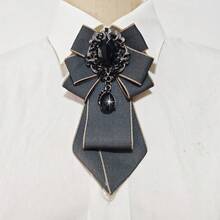 Nơ cài áo, trâm cài, cà vạt bướm và hoa cài áo thời trang cao cấp dành cho cả bé trai và bé gái. Có dây chun giúp dễ dàng đeo và tháo. Phù hợp cho chú rể và phù rể, phù hợp mặc trong các buổi tiệc và hộp đêm, cũng như để phối đồ hàng ngày. - cà vạt - Xem 18