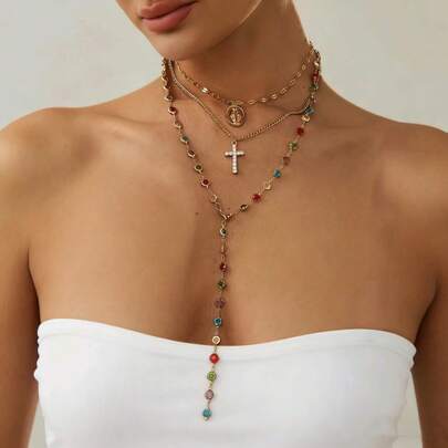 3 pièces/set Collier pendentif avec croix religieuse vintage et Jésus estampé, décoration de strass colorés, collier long convenant pour le port quotidien, la photographie de rue et le cadeau pour l'Ascension. La longueur de la chaîne est personnalisée et l'agencement des couleurs des strass est aléatoire.