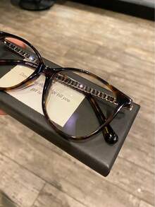 Luxurious Ladies' Flat Blue Light Glasses  I've Found A Treasure!! Elegant Glasses To The Core,A Pair Of Glasses That Will Make Your Heart Flutter,Suitable For All Face Shapes, Making The Face Look Smaller,High-End And Luxurious Tortoiseshell Color Spectacle Frame,Blue Light Glasses For Woman Men Safety Glasses Blue Light Blocking Glasses  Protection Computer Gaming Glasses   Women Cute Light Weight Red Frame Oversized Non Prescription Small Face Square Cat Eye  Reduce Eye Fatigue On Computers, TVs, Phones, And Games, Suitable For Computer Lense Screen Protector Plain Glasses   Clear Lens Glasses Blue Light   Light Blocking Glasses Blue Light Glasses Light Glasses For For Women Men  Light Glasses For    Glasses For Women  99 Blue Light  Glasses For Woman  Blue Light  Glasses Women/Men, Fashion Round  Frame UV Ray Filter Computer Gaming Glasses Computer Glasses - Anti Eyestrain & UV Glare Protection Anti Glare - 豹紋 - 查看 2