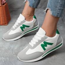New Style Of Small White Shoes, Fashionable And Versatile For Female Students, Thick-Soled Height-Increasing Sports Shoes, Casual Shoes, Large Size - màu xanh lá - Xem 1