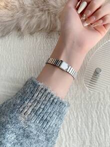 1 件女士椭圆形银黑色表盘金色石英休闲手表，适合日常佩戴 - 銀色 - 查看 5