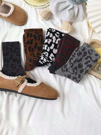 5 Pairs Women Socks Fashionable Leopard Print Angora Blend Ankle Socks, Red And Burgundy Tones, Style Christmas Gift