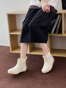 1 双女士纯色短款雨靴，运动型雨鞋，适合户外徒步，轻便时尚涉水靴（尺码偏小一码）