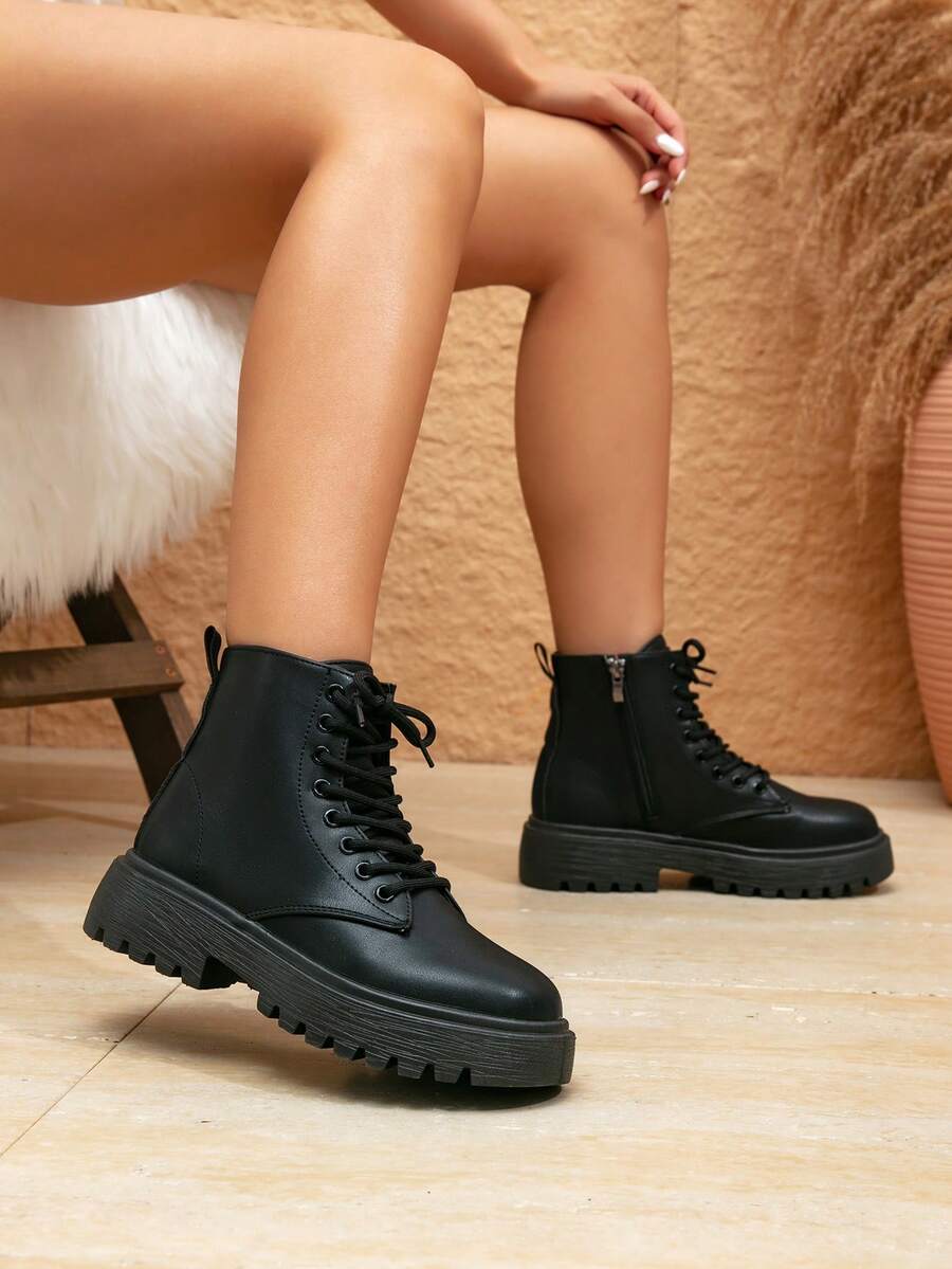 Women's Fashion Thick Sole High Heel Ankle Boots, Autumn/Winter Thick Sole Mid-Heel Short Boots, Outdoor Street Style Fashion College Thin Strap British Wind Student Shoes Personalized Net Celebrity Motorcycle Boots - Black - View 1