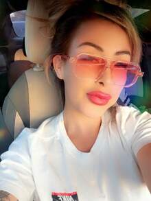 Vintage Square 70s Flat Aviator Fashion Glasses Women Men Classic Retro Stylish Frame Glasses ,Vacation Gift Party Driving Outfit Matching, Suitable For Various Face Shapes To Participate In Different Occasions.CK2622 - 010 Tròng kính trong suốt màu hồng và màu hồng chuyển sắc - Xem 3