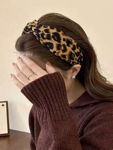 1pc 6.3in/16cm Women's Wide Fashion Versatile High-End Elegant Leopard Print Elastic Twist Headband, Minimalist Hair Accessory Suitable For Daily Casual, Party, Commute, Vacation, Ponytail