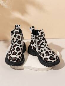 2024 Novos Botas Curtas de Moda Estampa de Leopardo para Meninas, Botas de Tornozelo com Zíper Lateral Plano, Botas de Princesa Versáteis de Sola Macia - Bege - Visão 4