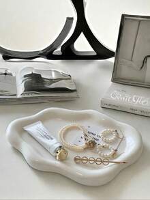 1pc Cloud Shaped Tray, Nordic Style Jewelry Storage Tray, Jewelry Collection Decorative Tray, Jewelry Display Tray, Women's Gift, Home Decor Bedroom Decor, Elegant Cloud-Shaped Ceramic Tray - Single Layer Luxury Jewelry And Perfume Display Stand, Jewelry Tray, Home Living Room Office Key Storage - Perfect Gift For,Cute Cartoon Shooting Props Jewelry Storage Plate Display Plate Gifts For Women, Back To School.