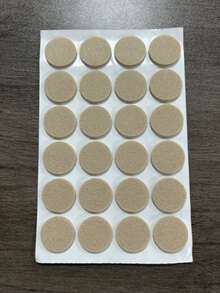 24 قطعة من وسادات الأثاث المصنوعة من الشعر الاصطناعي - واقيات غير انزلاقية لأرجل الكراسي لحماية أرضيات الخشب الصلب والأسطح المعدنية للأثاث والأرضيات - باللون البيج المحايد، متعددة الأحجام