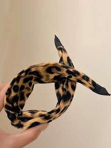1pc 6.3in/16cm Women's Wide Fashion Versatile High-End Elegant Leopard Print Elastic Twist Headband, Minimalist Hair Accessory Suitable For Daily Casual, Party, Commute, Vacation, Ponytail