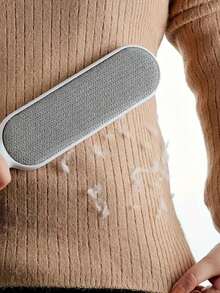 1pc Reusable Double-Sided Hair Removal Brush, Static Cling Pet Hair Remover, Manual Static Lint Brush For Cat Hair, Clothes, Sofa, Furniture, Bedding And Carpet Cleaning - Plastic Material, No Electricity Needed, Gently Shaves And Cleans Fur, Creates A Tidy Home - Multicolor - View 3