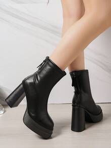 女秋冬新款时尚拉链粗跟防滑优雅个性成熟淑女性感短靴踝靴