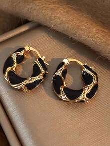 1 Pair Vintage French Elegant Versatile Luxurious High-End Fashionable Niche Personalized Circle Earrings, Essential For Women's Autumn/Winter Outfits - Multicolor - View 2