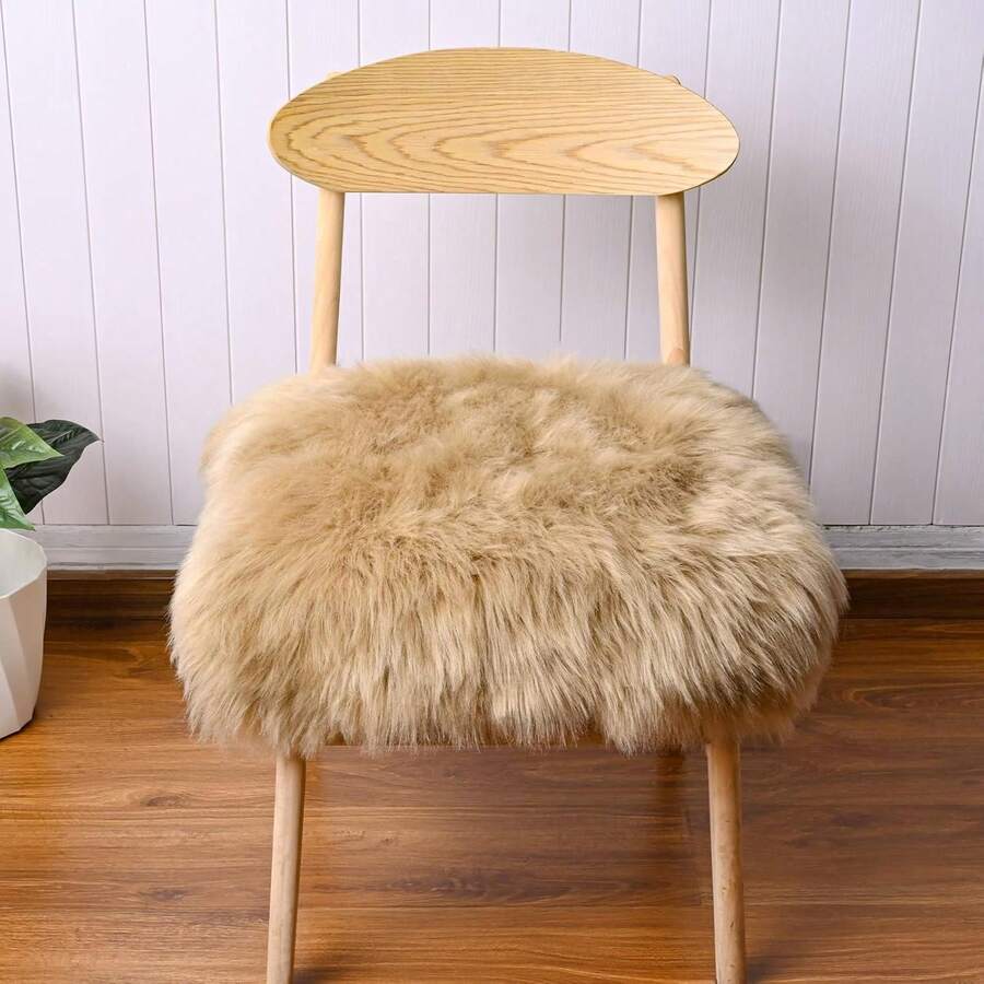 1pc Christmas & New Year Carpet, Autumn/Winter New Faux Fur Decorative Carpet, 5-7cm Pile Height, Brown Long Plush Decorative Carpet, Can Be Used As Window Sill Mat, Sofa Cushion, Bedroom Rug - Brown - View 1