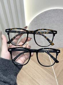 一副经典简约透明眼镜，黑色全框，适合日常生活、办公、阅读、驾驶、使用智能手机等各种场合。 - 純色 - 查看 7