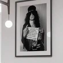 1 pieza Póster de rock de Guns N' Roses, impresión en lienzo con tema de carrito de bar, fotografía vintage en blanco y negro, arte de pared de bar caprichoso sin marco, decoración con tema de bebidas y cerveza