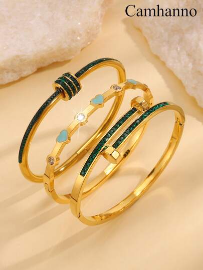 Camhanno 3件套奢华优雅不锈钢手链套装，饰以绿色宝石和心形图案，适合日常通勤、约会和聚会，是馈赠亲朋好友的理想之选。