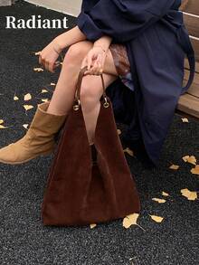 New Women's Large-Capacity Fashion Retro Velvet Bucket Bag, And Unique Design Tote Bag, Suitable For Shopping, Commuting And Work