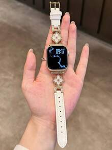 1条兼容苹果手表的表带，新款高级女士闪亮金色星星水钻镶嵌金属白色皮革表带，兼容苹果手表38/40/41/42/44/45/46/49毫米，兼容苹果手表Ultra/SE/11/10/9/8/7/6/5/4/3/2/1，时尚智能手表配件，金色表带