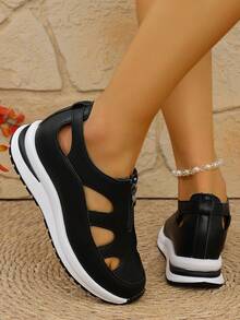 Chaussures confortables, sandales compensées grande taille de style européen et américain pour femmes, chaussures sexy et polyvalentes à bout fermé, aérées et antidérapantes, avec plateforme à semelle épaisse augmentant la hauteur, chaussures perforées