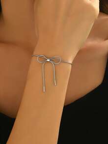 1 件精致金色蝴蝶结手链，细链设计打造柔和的蝴蝶轮廓，紧密贴合手腕，为腕间增添优雅、甜美的魅力 - 金黃色 - 查看 3