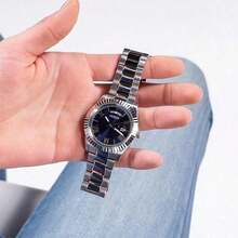 Guess Reloj para hombres - Reloj analógico de cuarzo clásico y elegante para hombres con pantalla de día/fecha, esfera negra redonda y correa de acero inoxidable bicolor plateada y dorada, adecuado para uso diario de negocios, regalo de cumpleaños para hombres GW0265G10 GW0265G11 GW0265G12 GW0265G13 GW0265G14 GW0265G4 GW0265G5 GW0265G6 GW0265G7 GW0265G8 GW0265G9