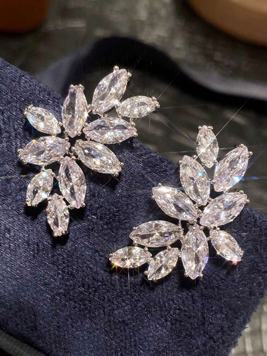 1 Paar wunderschöne Ohrstecker mit kubischem Zirkonia für Mädchen, ideal für tägliche Dekoration, Partyschmuck, Weihnachtsgeschenk