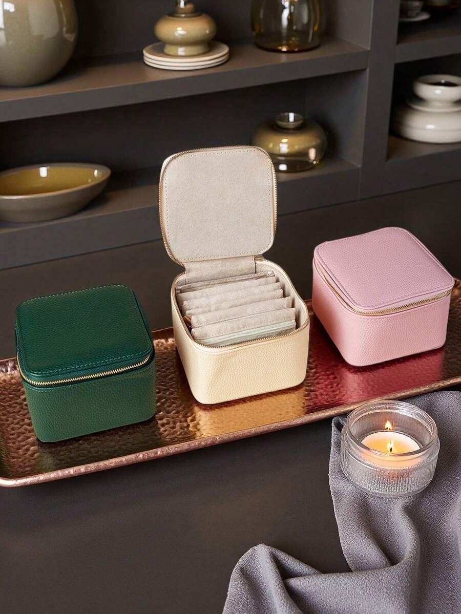 Caja de almacenamiento de joyas multifunción portátil de Navidad con bolsa, caja de joyas de cuero PU para anillos, collares, caja de joyas resistente a la oxidación como regalo de cumpleaños, caja de joyas de gran capacidad para aretes, anillos, pulseras, collares, accesorios para el cabello, adecuada como regalo de vacaciones o cumpleaños para novias, amigas y niñas