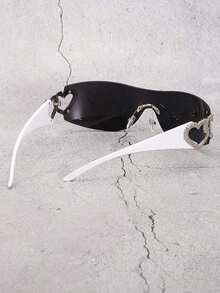 1pc Frameless Metal Heart Decor Y2K Style Fashion Glasses Women, Suitable Beach Party,, Vacation Shades Heart Street Y2k Style Oversized Wrap Frame Music Festival Preppy Style Back To School - White Feet白色汞片 - 查看 2