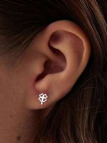 1 pieza Pendientes de botón de plata de ley 925, pendientes de botón de trébol de cuatro hojas calados, elegantes, de moda, de alta gama y de lujo ligero para mujeres, adecuados para reuniones, bodas o uso diario, como regalo