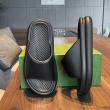 Men And Women Personalized Print Pattern Indoor Outdoor Beach Water Shoes Made Of Lightweight & Breathable Eva Material For Casual & Daily Wear