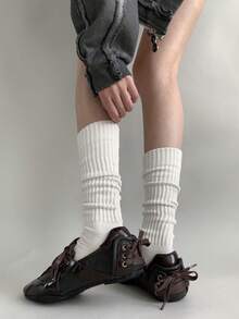 2双装女士黑白简约修身小腿袜，保暖长袜，适合日常搭配皮鞋，秋冬季舒适保暖。 - 白色 - 查看 3