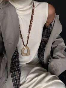 1PC Retro Simple Elegant Luxury Bohemian Matte Gold Asymmetric Geometric Hollow Square Pendant Necklace With Metal Chain, Perfect For Women's Daily Wear And Beach Styling Halloween Christmas Mother's Day Gift