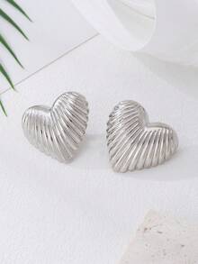 一对简约几何心形耳钉，适合女性日常、派对和婚礼佩戴 - 愛心耳環 - 查看 6