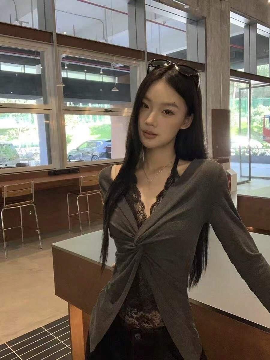 Capa base de manga larga con volantes de unicolor, nueva blusa de encaje estilo coreano 2 en 1 sexy para otoño y primavera - Gris - Ver 1