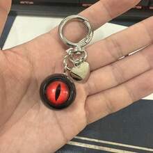 1个怪异树脂眼球钥匙扣 - 哥特风和另类风格爱好者的独特礼物 - 万圣节惊悚礼品袋挂饰，可作为汽车、老师、朋友、姐妹的礼物创意 - 彩色 - 查看 16