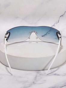 1pc Frameless Metal Heart Decor Y2K Style Fashion Glasses Women, Suitable Beach Party,, Vacation Shades Heart Street Y2k Style Oversized Wrap Frame Music Festival Preppy Style Back To School - 灰藍色薄膜 - 查看 2