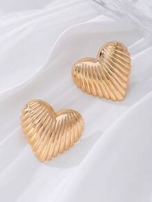 一对简约几何心形耳钉，适合女性日常、派对和婚礼佩戴 - 愛心耳環 - 查看 4