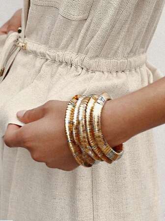 ZAA 5 Parçalı Katlanır Bilezikler, Kişiselleştirilmiş Retro Hafif Lüks Metal Bilezikler, Geometrik Çok Katmanlı Takı Bilezik Seti, Kadınlar İçin Günlük Çok Yönlü Aksesuarlar