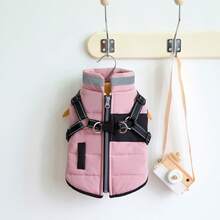 24 piezas Chaqueta de algodón con correa para mascotas, ropa para perros, ropa cálida para gatos, chaqueta de algodón de cuatro patas, ropa abrigada y a prueba de viento, ropa para animales pequeños, ropa casual con botones de tracción para otoño/invierno, ropa para perros pequeños, suministros para animales, nueva llegada de ropa para perros, ropa casual de estilo británico de cuatro patas y gruesa para la nieve, suéter para perros, ropa de tracción gruesa para animales, ropa abrigada