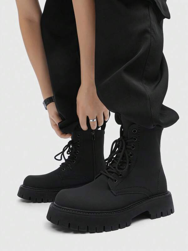 Herren Derby Stiefel mit dicker Sohle, Veloursleder Vintage Motorradstiefel, mittelhoch schwarze Stiefel, britischer Stil