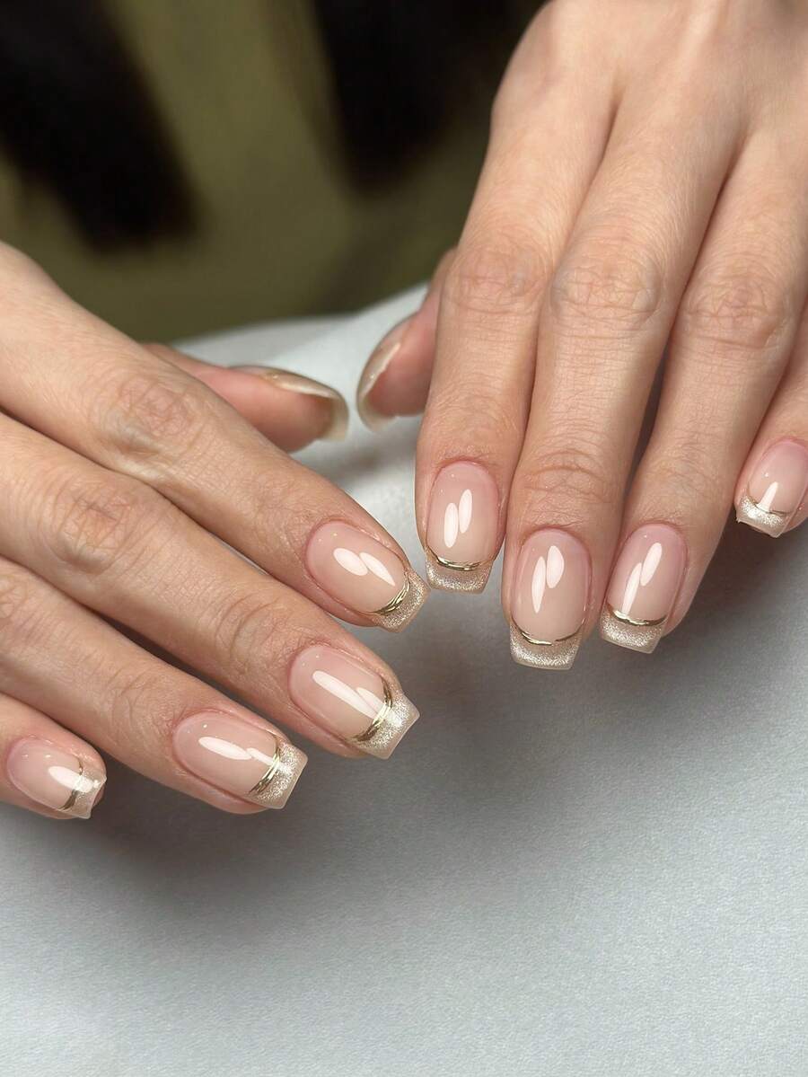 24 pezzi Adesivi per unghie corte e quadrate, stile francese con bordi dorati, glitter semplici e indossabili, set adatto per donne per uso quotidiano, appuntamenti e feste (con: 1 pezzo di colla gel e 1 lima)