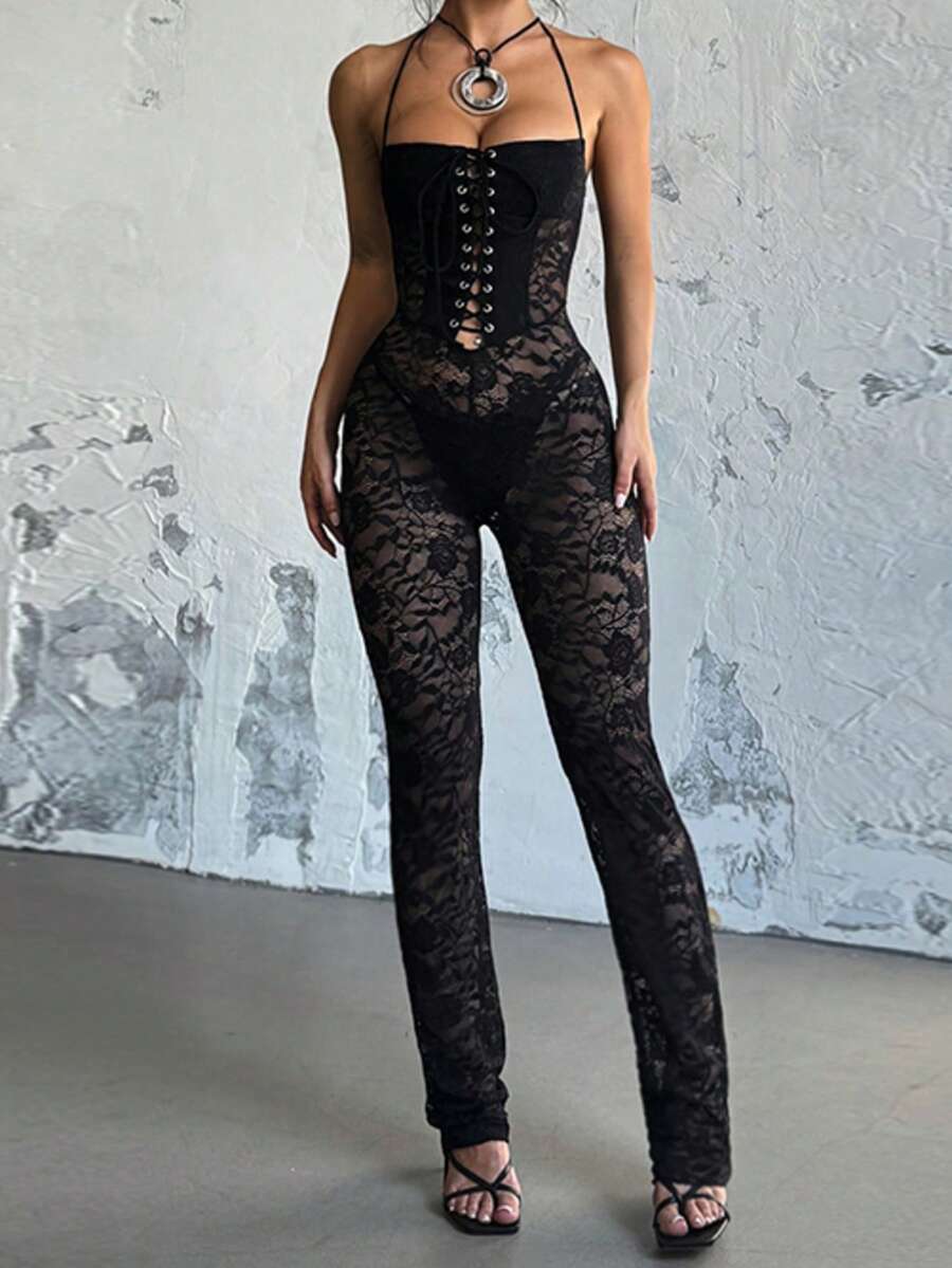 Sexy Sheer Lace Criss-Cross Halter Neck Skinny Jumpsuit Black - 黑色 - 查看 1