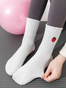 1/2/3 Pairs Women's Pilates Non-Slip Yoga Socks, Grip Socks With Traction, Neutral Hospital Socks, Ankle Support, Shock-Absorbing Sports Socks, Soft And Comfortable All-Season Grip Socks, Cute Embroidered Strawberry, Avocado, Cherry Patterns, White Socks - Multicolor - View 9