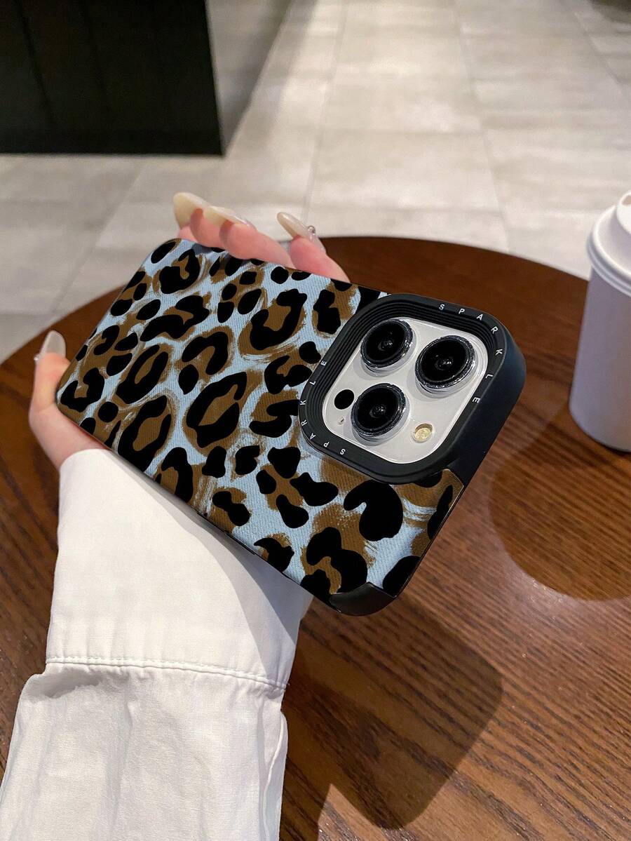 1pc Autumn/Winter Large Hole Letter Leopard Print Leather Shockproof Phone Case Compatible With IPhone 11, 12, 13, 14, 11 Pro Max, 12 Pro Max, 13 Pro Max, 14 Pro Max, XR, 15, 15 Pro, 15 Pro Max, 16, 16 Pro, 16 Plus, 16 Pro Max, 17, 17 Pro, 17 Pro Max - Multicolor - View 1