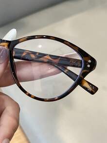 1pc Cat Eye Frame Decorative Glasses, Color Changing For Phone, Computer, Reading, Outdoor Use, Multi-Color Options, Fashionable, Versatile, College Style Women Glasses - Clear - View 4